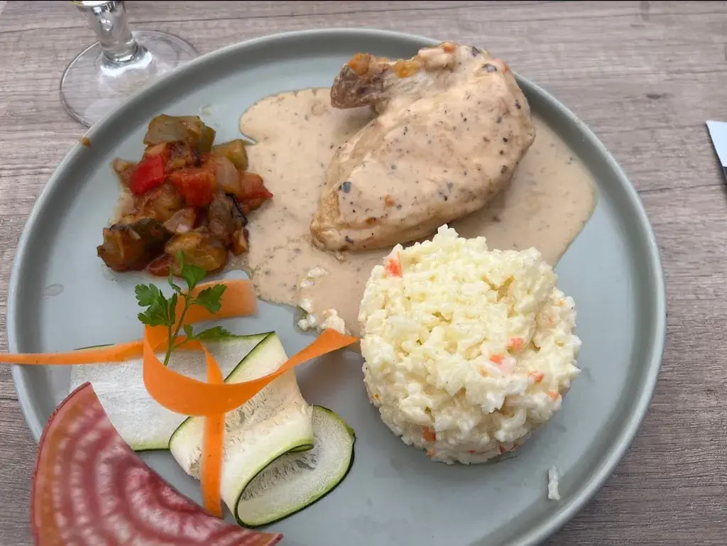 Sam Waterhouse_L'Art B_Belleville_review