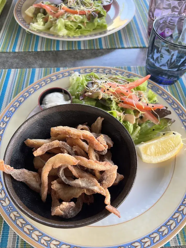 Charly B_Le Duverger_Saint-Paul-de-Varax_review