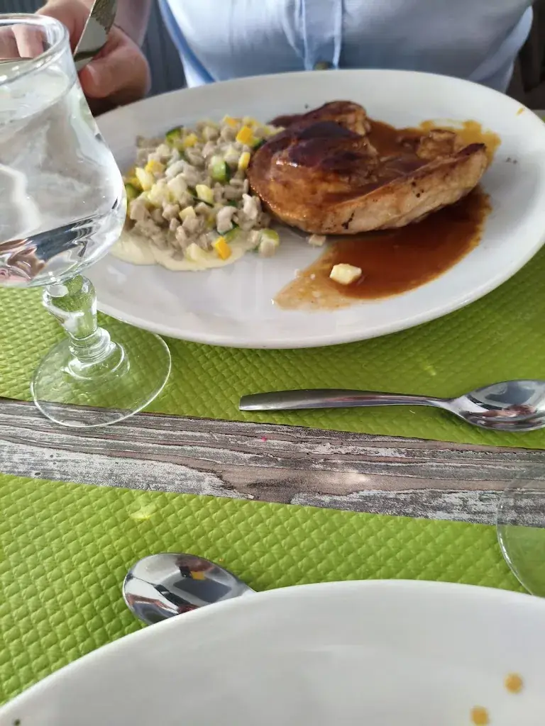 lolo Man_Le bouchon de Bresse_Montrevel-en-Bresse_review