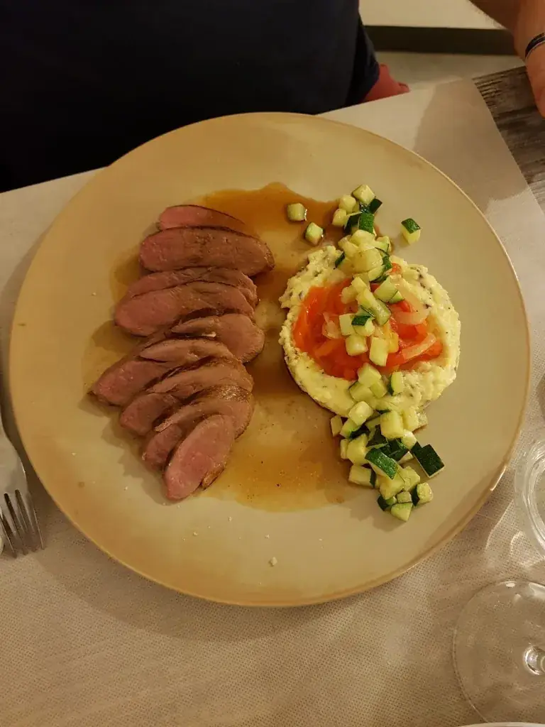 David Jorland-Potier_Le bouchon de Bresse_Montrevel-en-Bresse_review