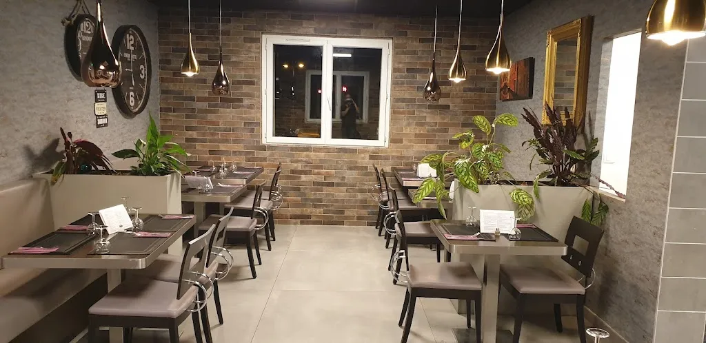 Restaurant pizzeria l'horloge restaurant in Saint-Martin-le-Vinoux