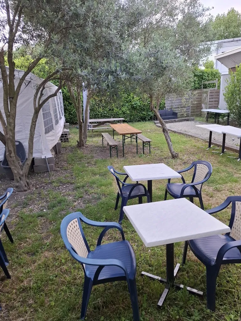 OPEN K- FE restaurant in Saint-Martin-le-Vinoux