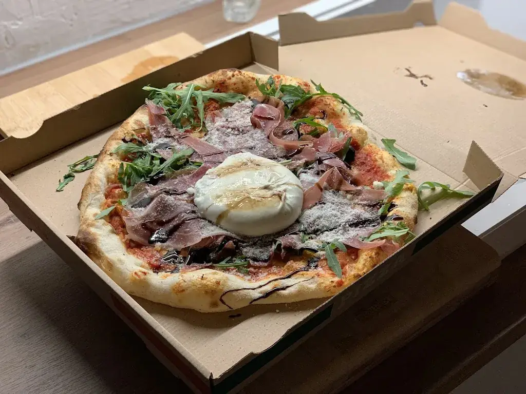 sebastien agnolin _Franki Pizz_Saint-Nazaire-les-Eymes_review