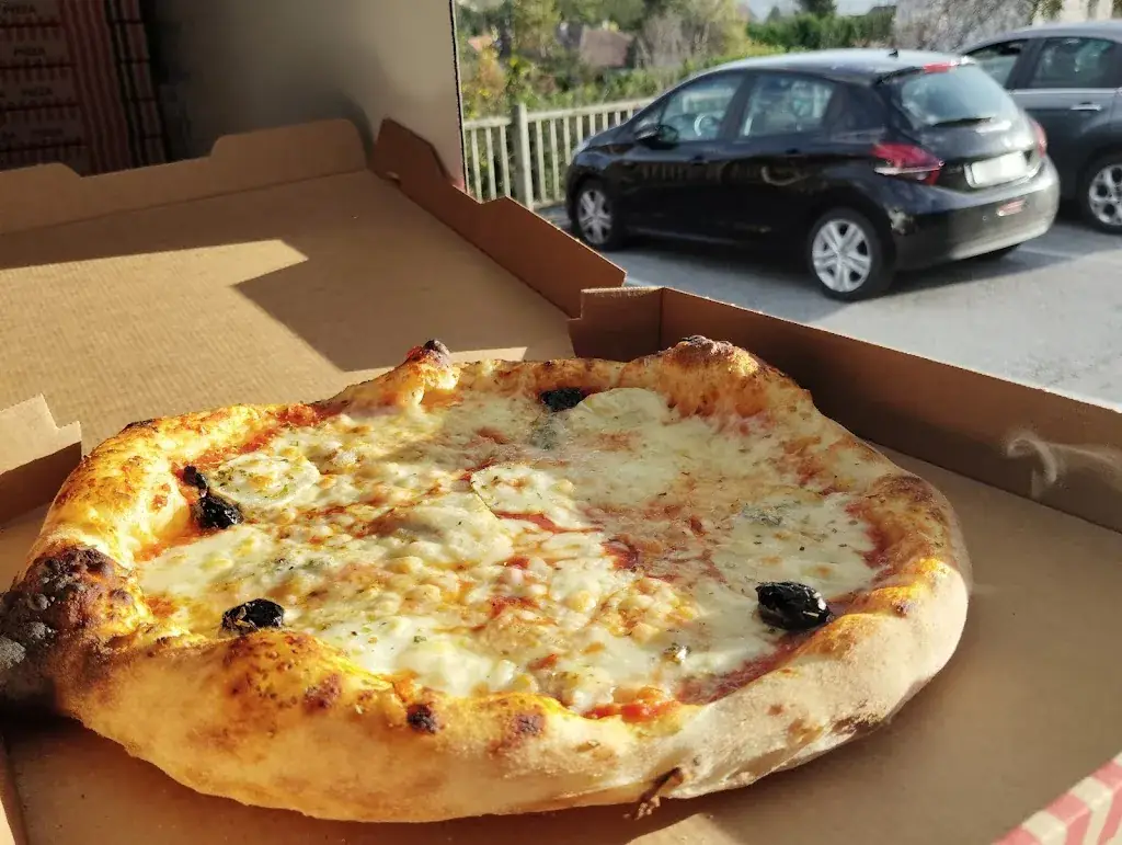 Franki Pizz_Saint-Nazaire-les-Eymes_slider_image_2