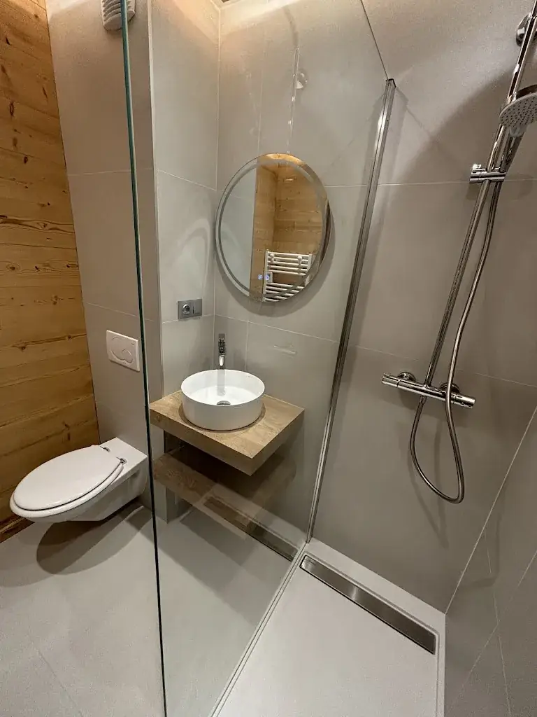 Hôtel Restaurant le Cro-Bidou et ses chalets_Saint-Paul-en-Chablais_slider_image_3