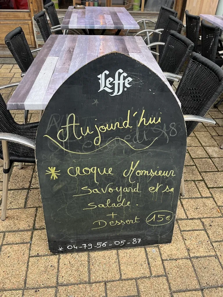 Apolline JLL_CHEZ MICHE_Saint-Michel-de-Maurienne_review