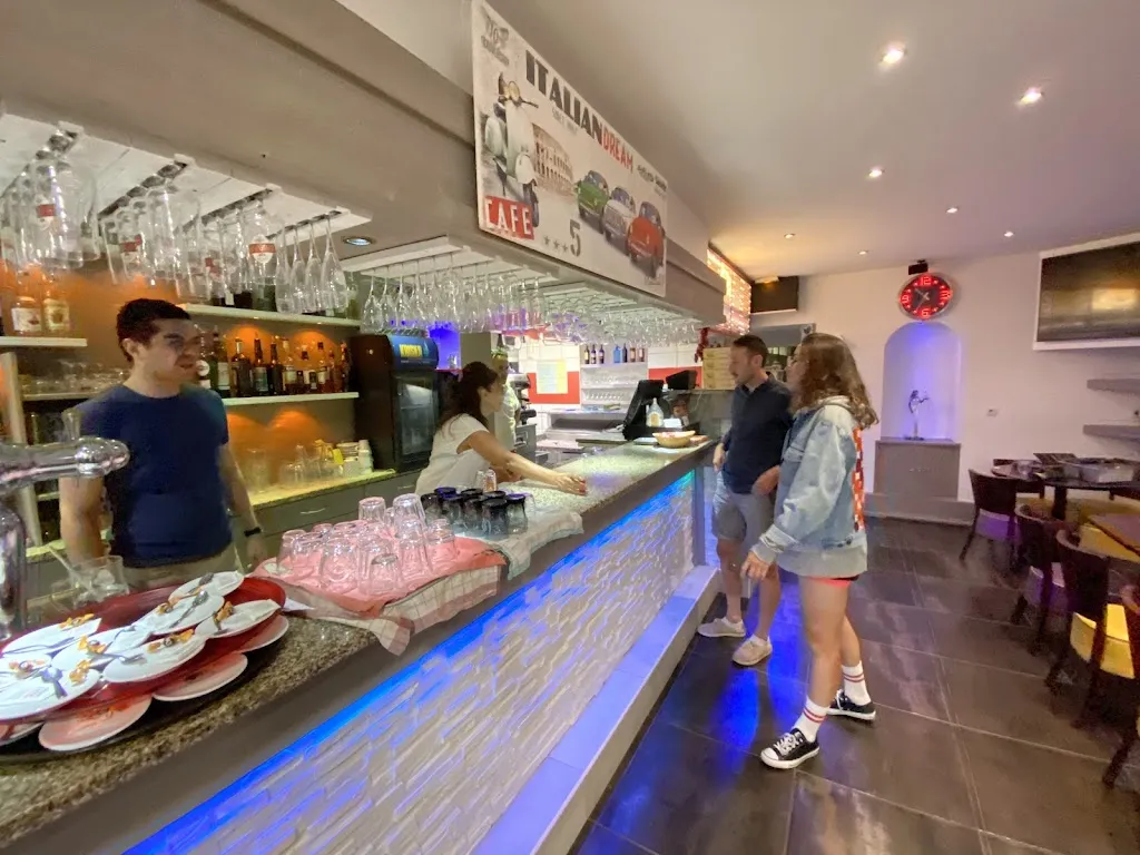 David Ferguson_La Scudéria Pizzéria Restaurant_Saint-Michel-de-Maurienne_review