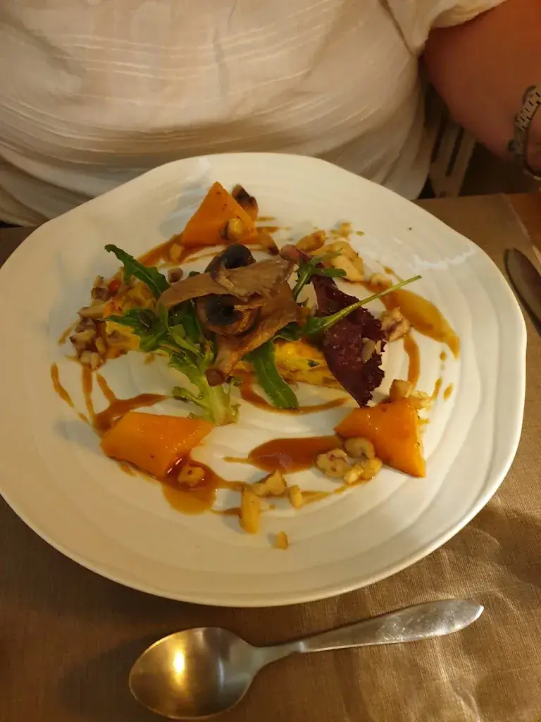 Alex Button_Les Jardins De La Source Dorée_Saint-Pierre-la-Palud_review