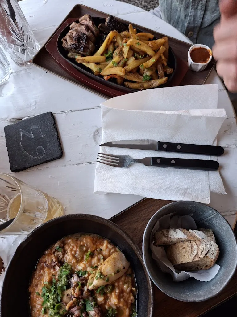 Jeannette Nader_L' Arbre Perché_Saint-Paul-lès-Dax_review