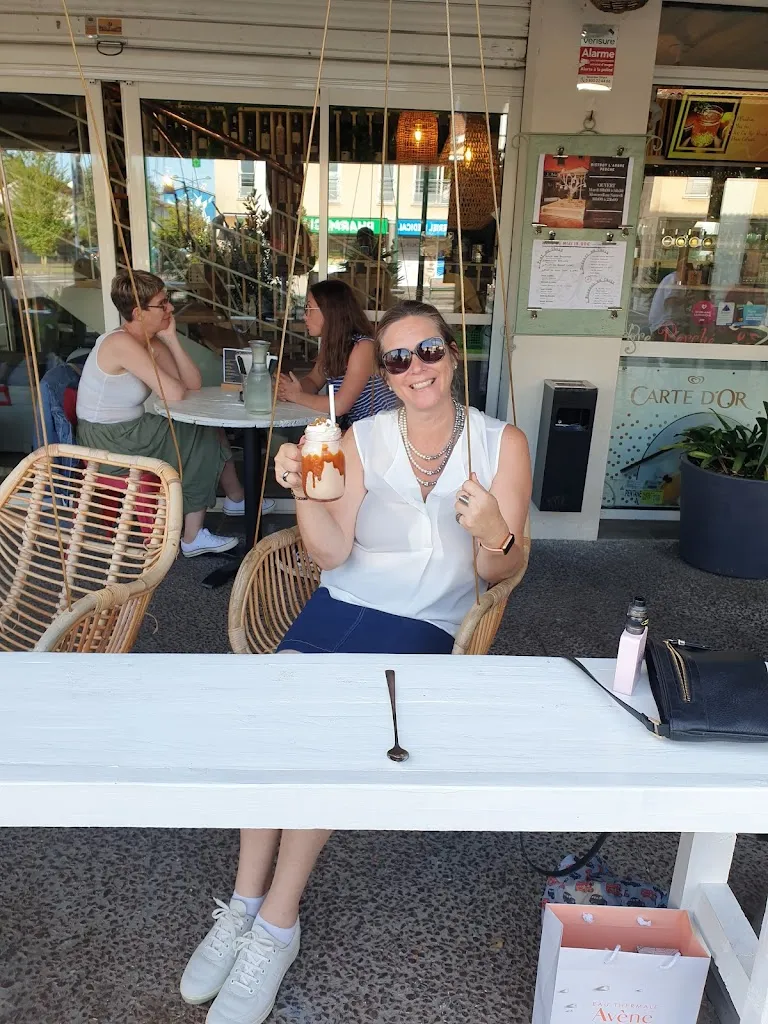 Marianne Rowe_L' Arbre Perché_Saint-Paul-lès-Dax_review