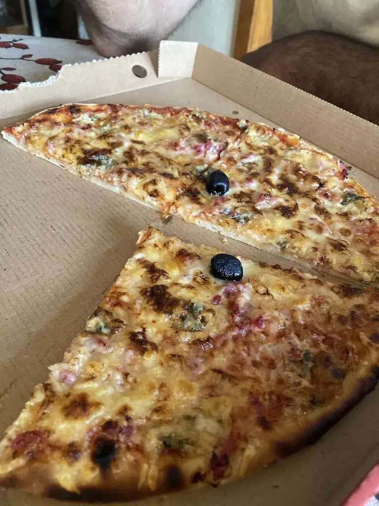 Lilian Bravard-Chevalier_Pizzeria le cocon_Saint-Paulien_recensione