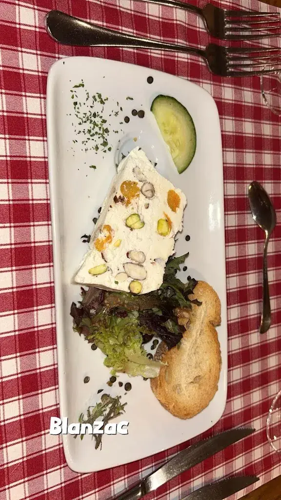 Manon Vigouroux_Auberge La Maison Julia_Blanzac_review