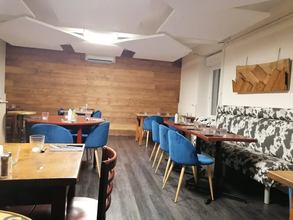 L'Ain Très Table_Jayat_slider_image_1