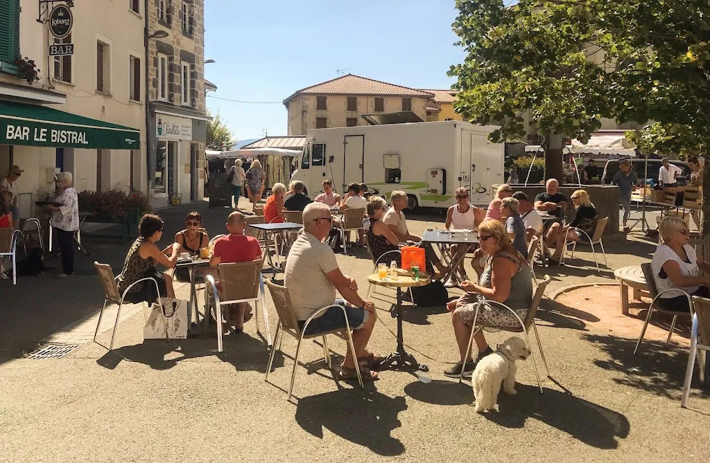 Le Bistral (Rolland) ristorante a Saint-Rémy-sur-Durolle