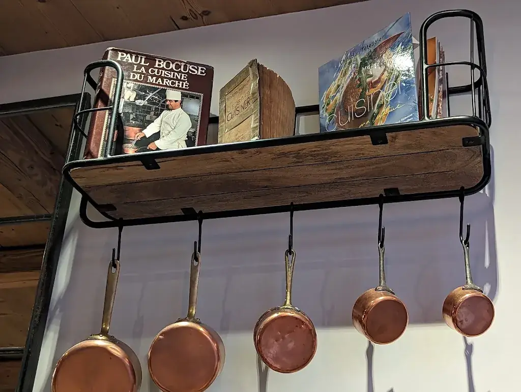 ebby_e_Madéluce_Aix-les-Bains_review