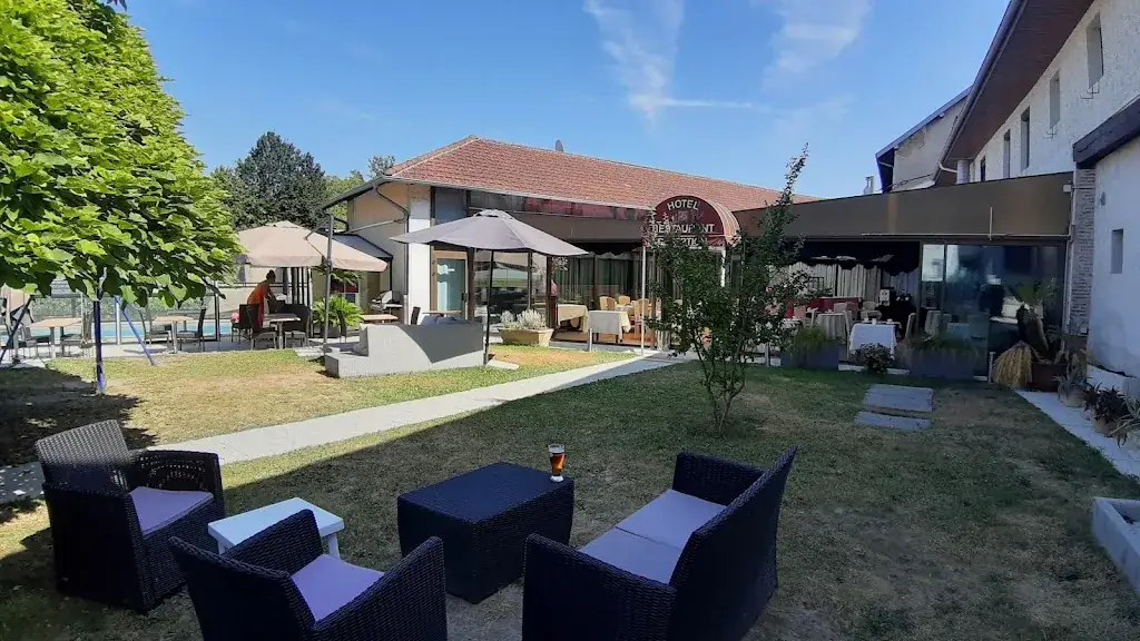 Hôtel Laurent Perréal restaurant in Attignat