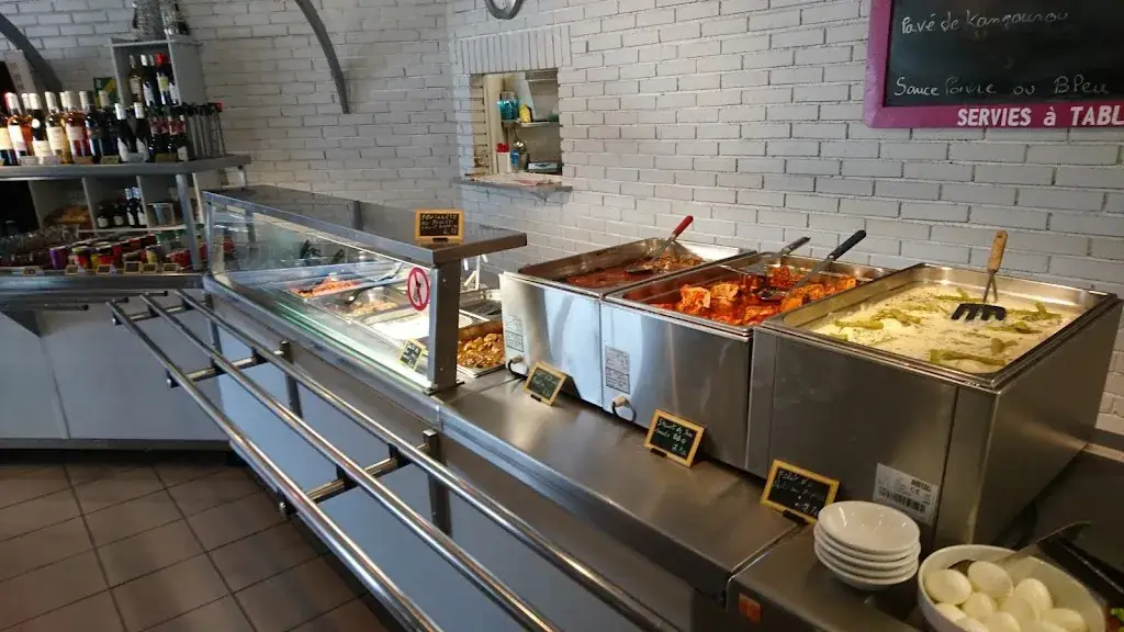 Space Shopgirl La Cafet restaurant in Saint-Martin-d'Hères