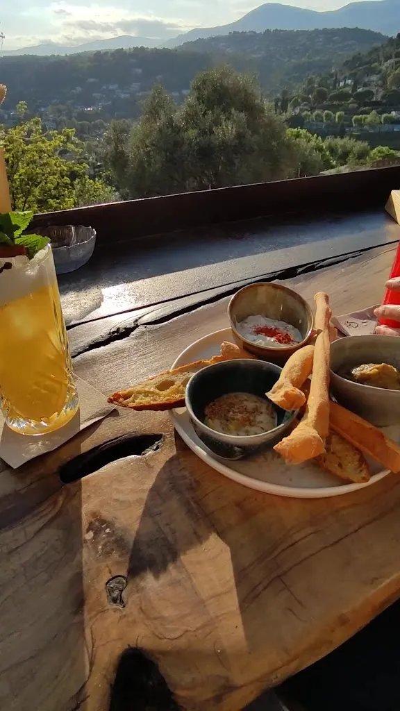 Les Remparts_Saint-Paul-de-Vence_slider_image_2