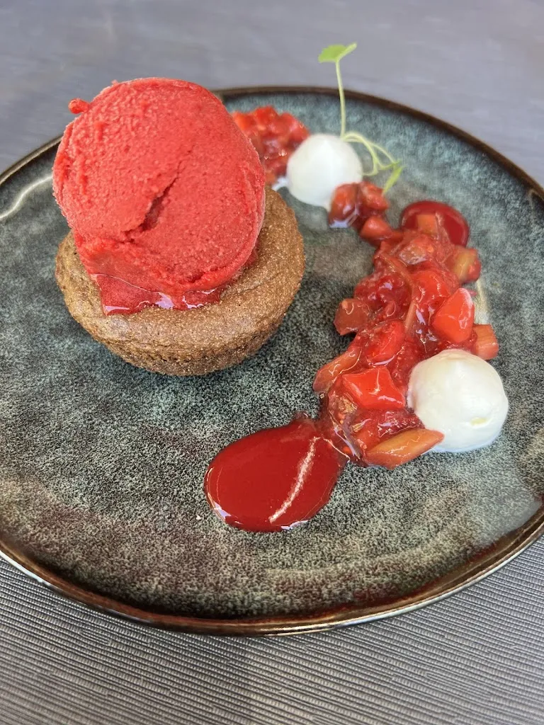 JEAN-YVES BURST_Au Pot de Grès_Montagnat_review