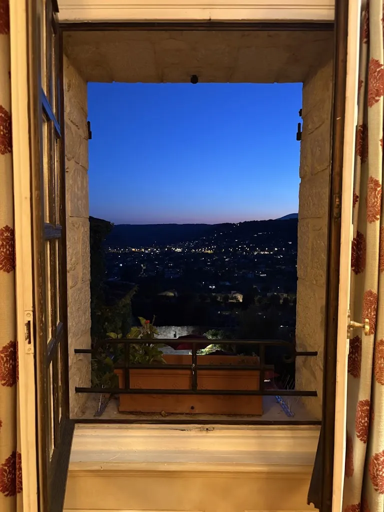 Все честно о недвижимости в Дубай_Hôtel Le Saint Paul_Saint-Paul-de-Vence_Bewertung