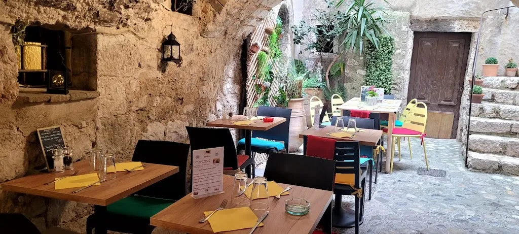 NEW THE ARTISTE restaurant in Saint-Paul-de-Vence