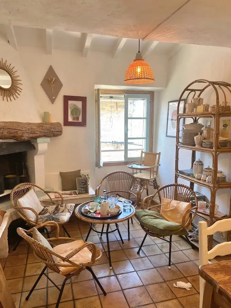 Raphaela Dowding-Green_Restaurant Café Timothé_Saint-Paul-de-Vence_review