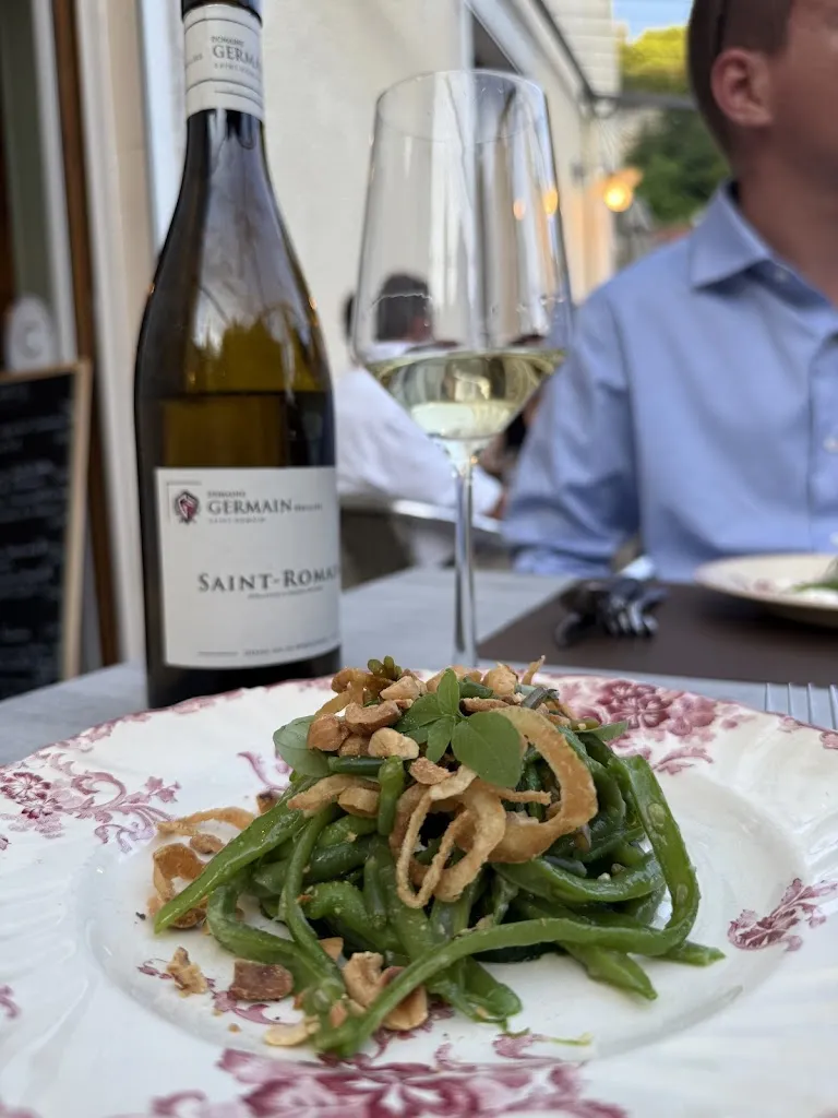 Annabelle Johnstone-Dougall_Bistrot des Falaises_Saint-Romain_review