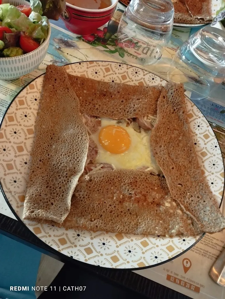 catherine flore_Crêperie L'Hermine_Saint-Péray_review