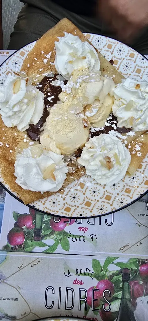 Virginia “Virginia” Chevalier_Crêperie L'Hermine_Saint-Péray_review