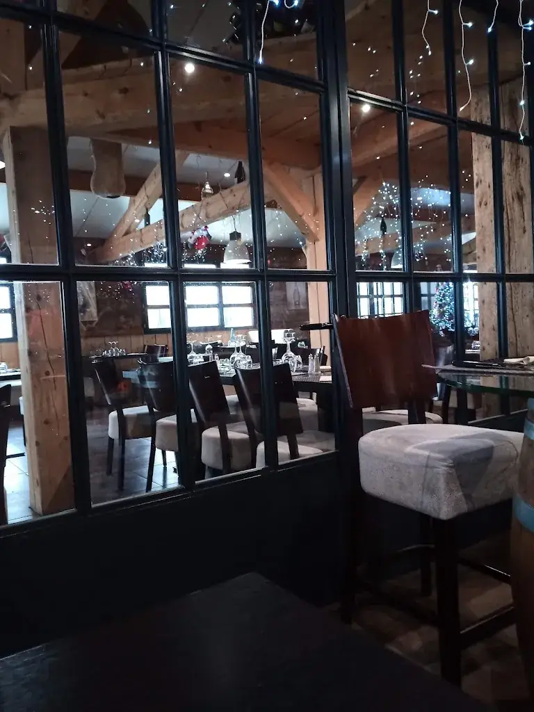 Partnerships For Peace_Au Comptoir des Viandes_Montagnat_review