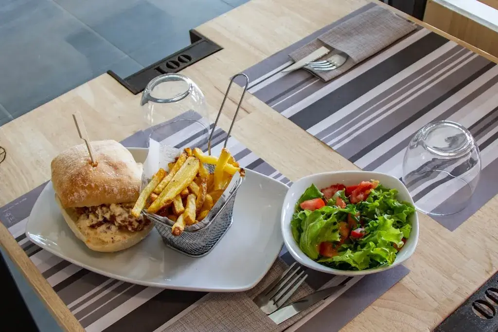 Restaurant La drez'in_Saint-Péray_slider_image_2