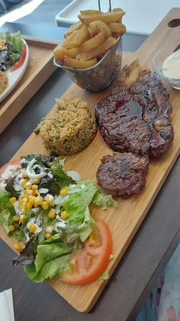 Menu_NewGrill_Saint-Paul-Trois-Châteaux_image_7