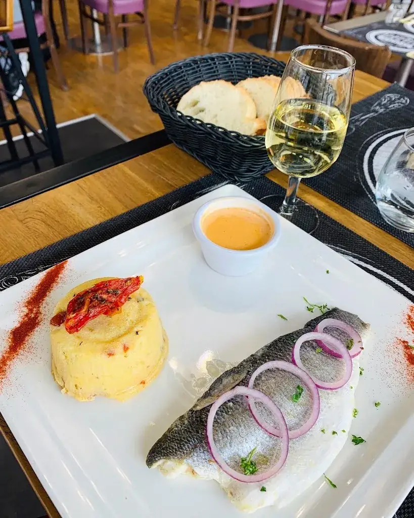 鈴科_La Table de César_Saint-Romain-en-Gal_review