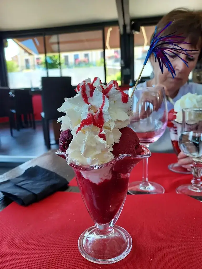 RESTAURANT R&B_Saint-Romain-en-Gal_slider_image_3