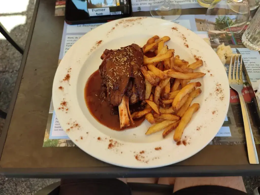 Le BAYONNAIS restaurant in Saint-Sauveur-de-Montagut