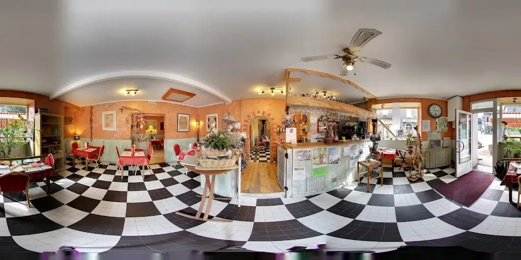 Les Marronniers restaurant in Saint-Sauveur-de-Montagut