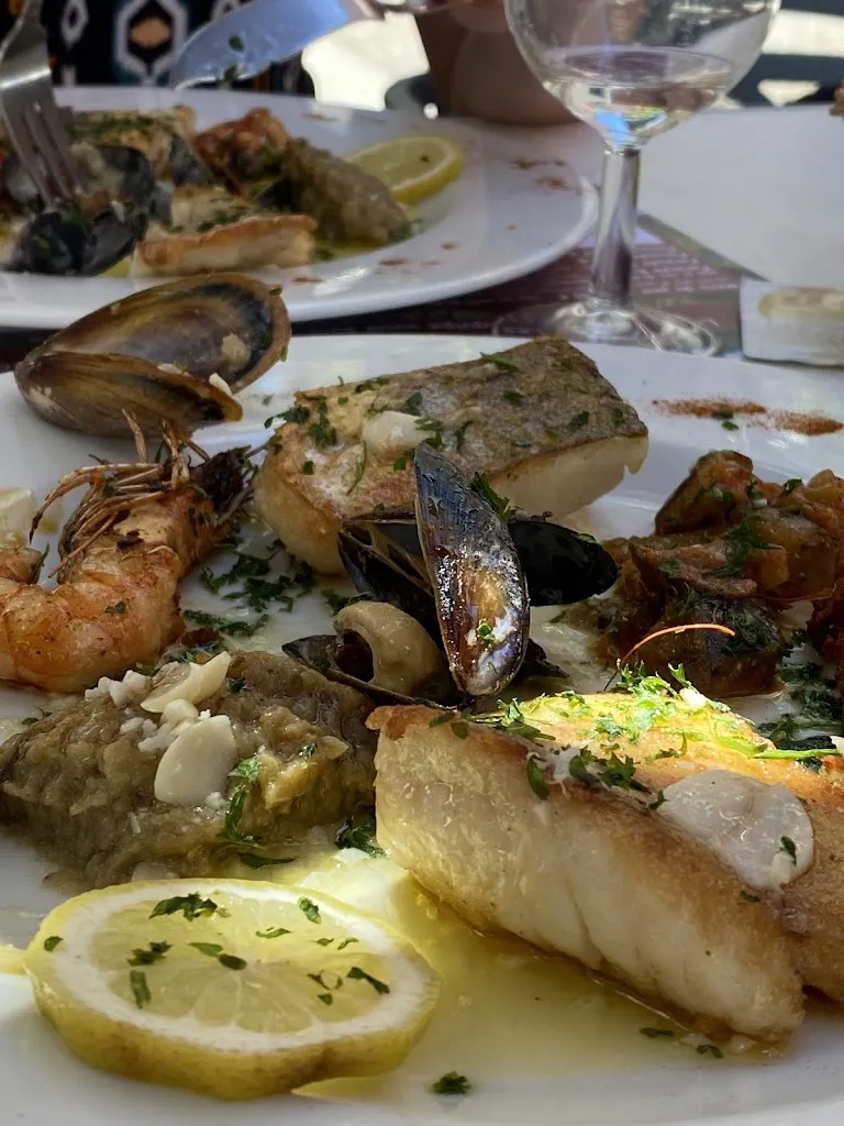 Menu_Bar Restaurant PMU Les Châtaigniers_Saint-Sauveur-de-Montagut_immagine_6