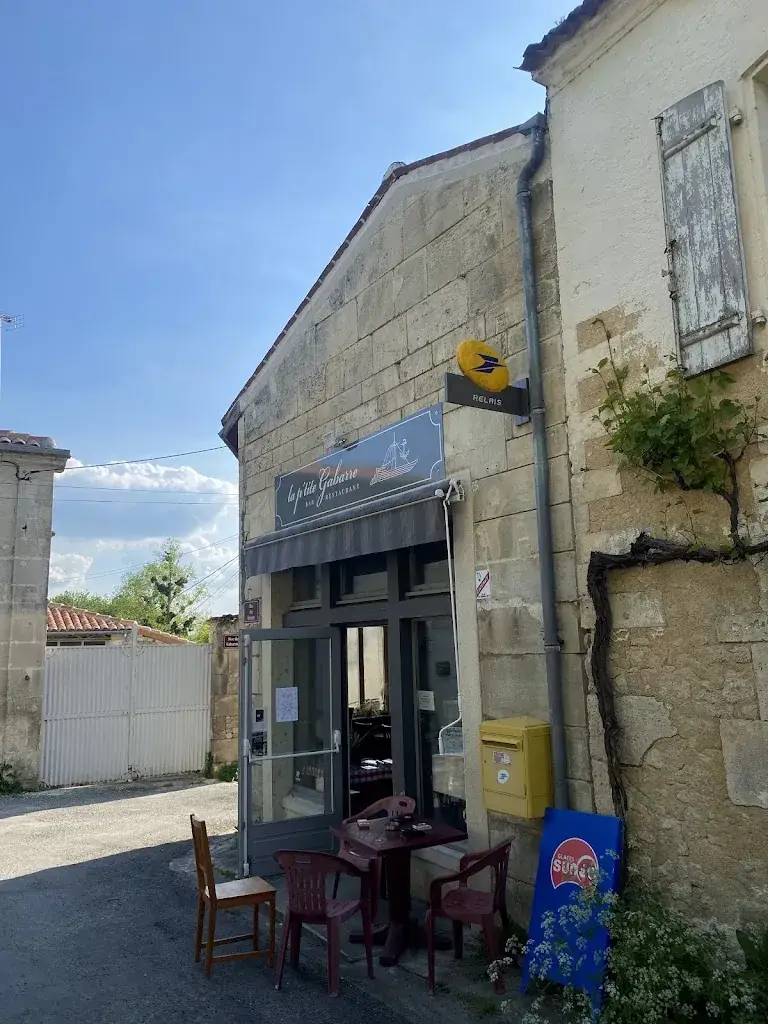 David Campbell_La P'tite Gabarre_Saint-Simon_review