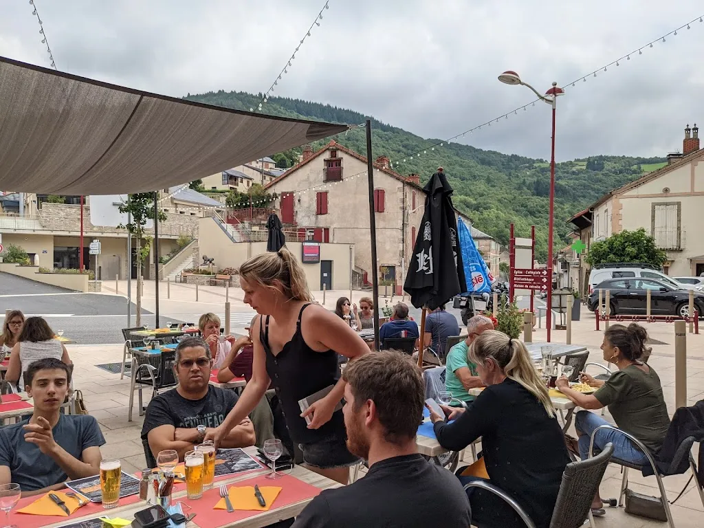 Andy Kean_Le grand Café_Saint-Sernin-sur-Rance_review