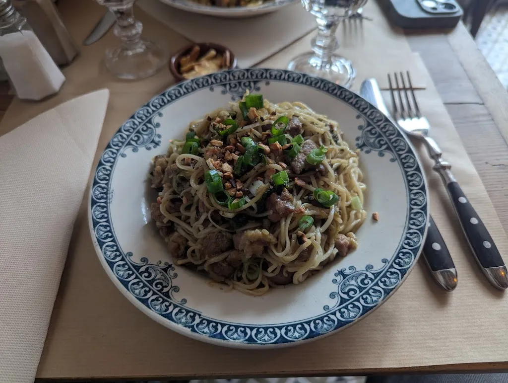 Lorenzo Coppola_L'Appart_Saint-Saturnin-lès-Avignon_review