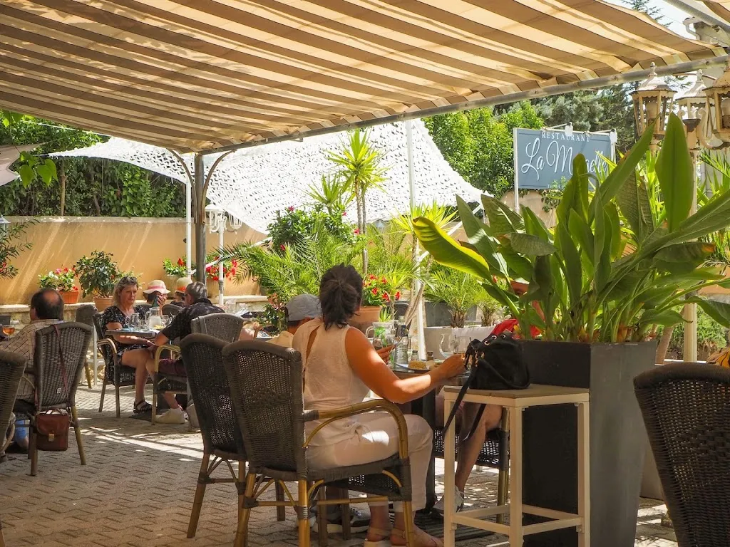 Restaurant Provençal La Margelle_Saint-Saturnin-lès-Avignon_slider_image_3