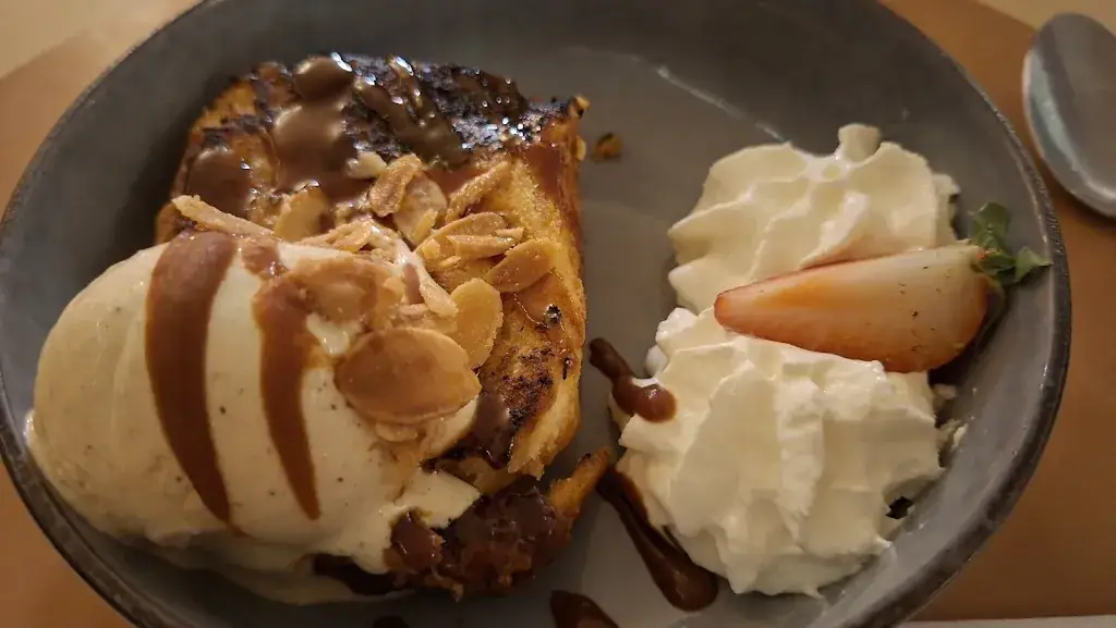 Bernard Monon_Les Buisses_Saint-Restitut_review