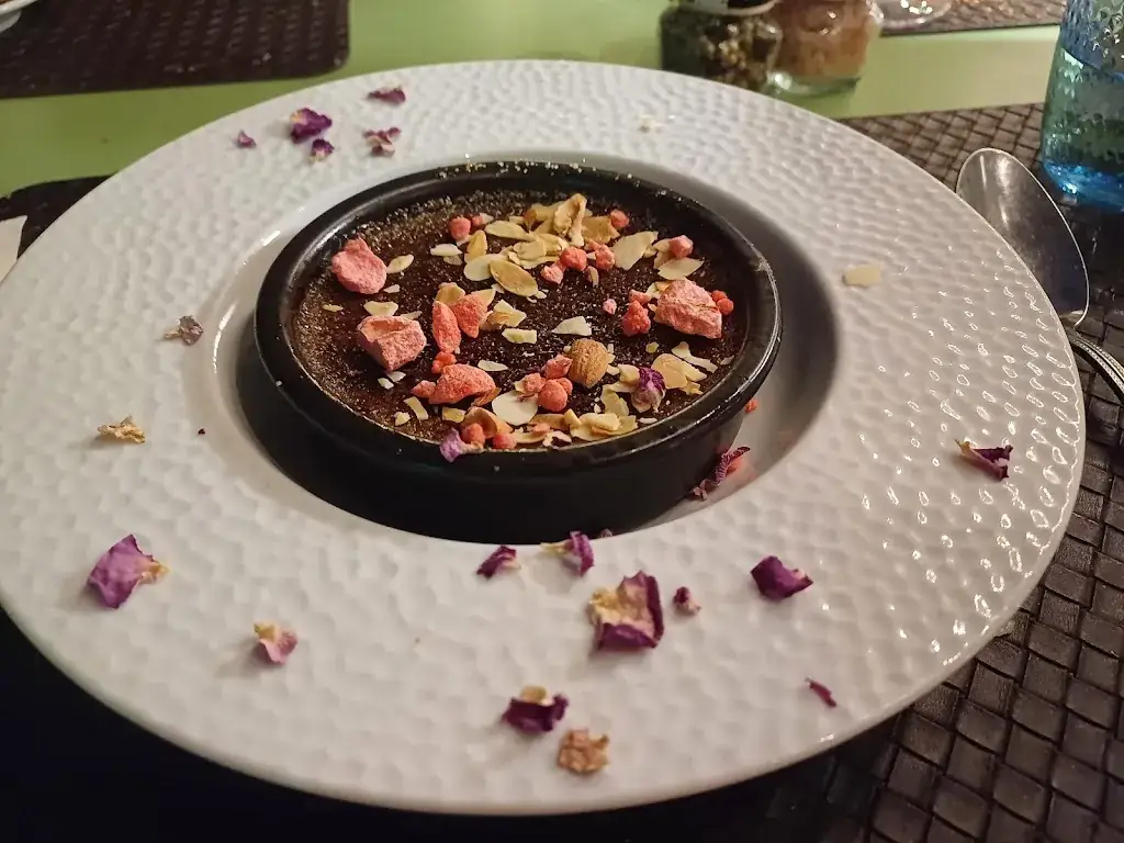 Vanessa Dietlicher_L’Alcôve_Saint-Restitut_review