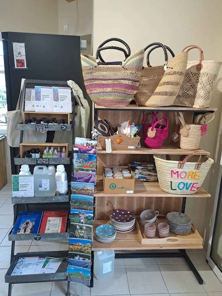 Le comptoir d'Isa_Saint-Restitut_slider_image_2