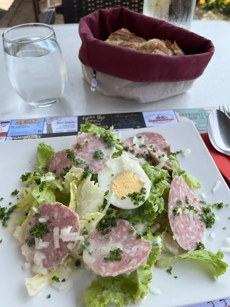 Nelson Silva_Le Trivicour'tin_Saint-Trivier-de-Courtes_reseña