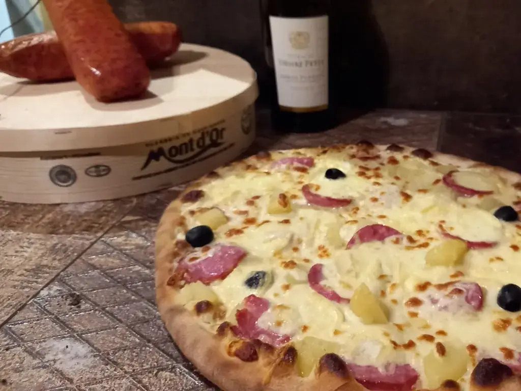 Menu_Pizza CASA_Saint-Trivier-de-Courtes_image_5