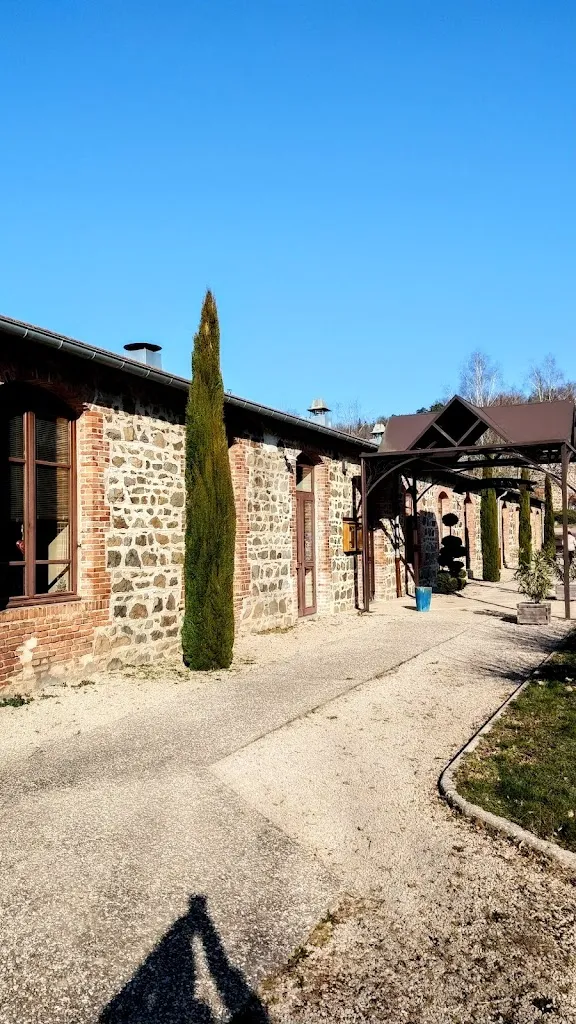 Auberge du Viaduc_Saint-Symphorien-de-Lay_slider_image_2