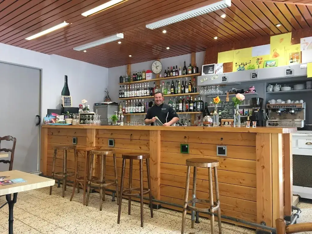 Serena Silvani_Hôtel de la poste_Saint-Symphorien-de-Lay_review