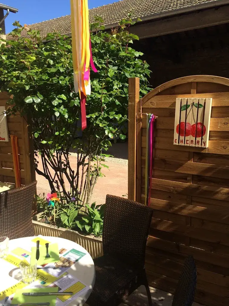 Hôtel de la poste restaurant in Saint-Symphorien-de-Lay