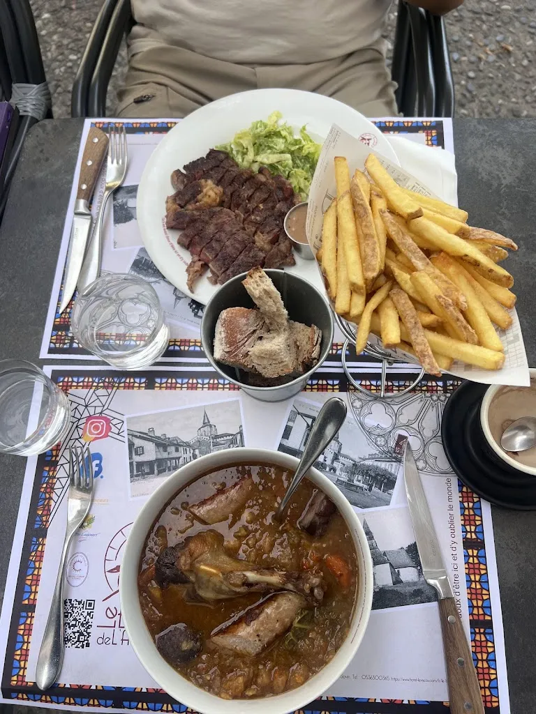 Brooke M_Le Bistrot de l'Abbaye_Saint-Savin_review